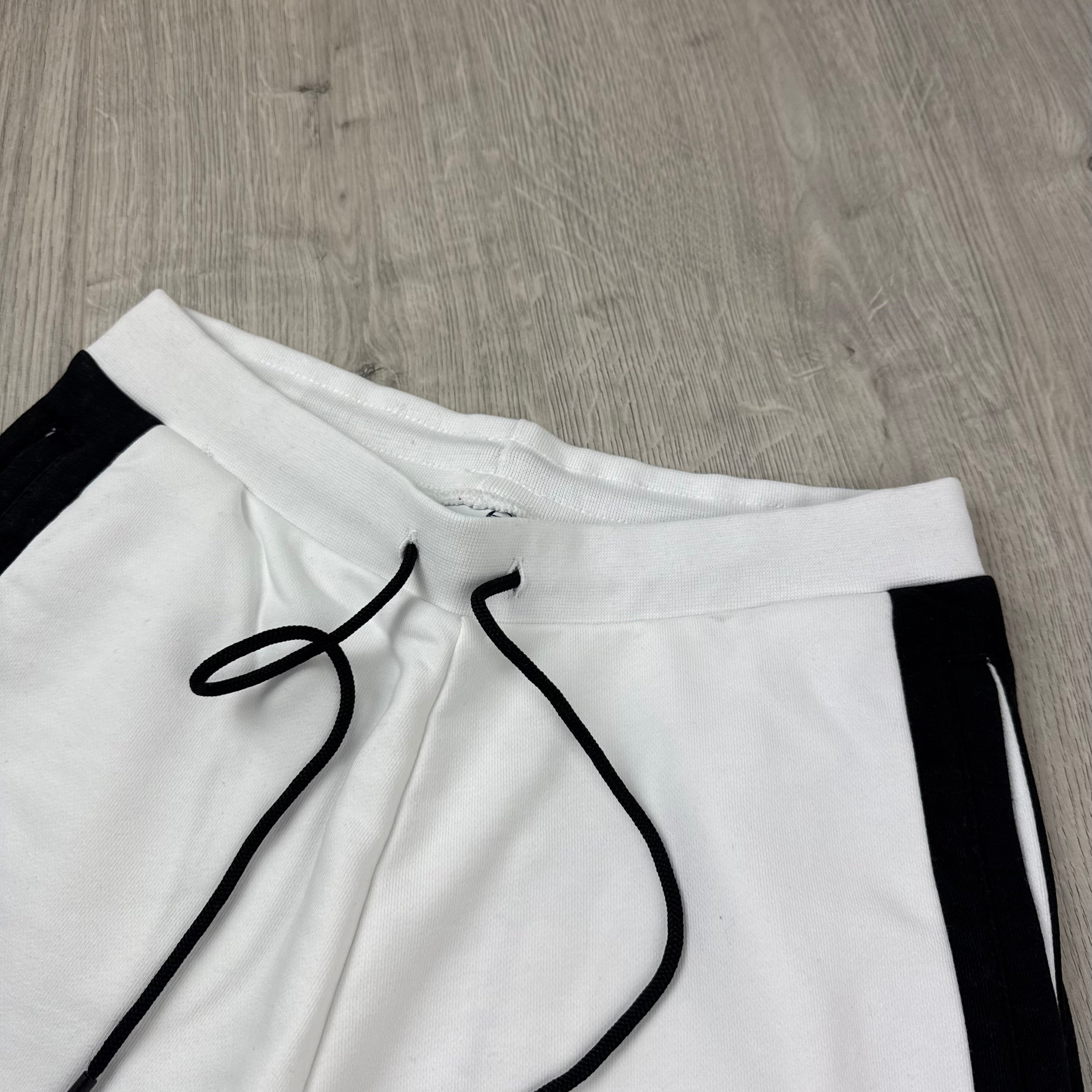 Sergio Tacchini 'Vunkan' Jersey Shorts - White