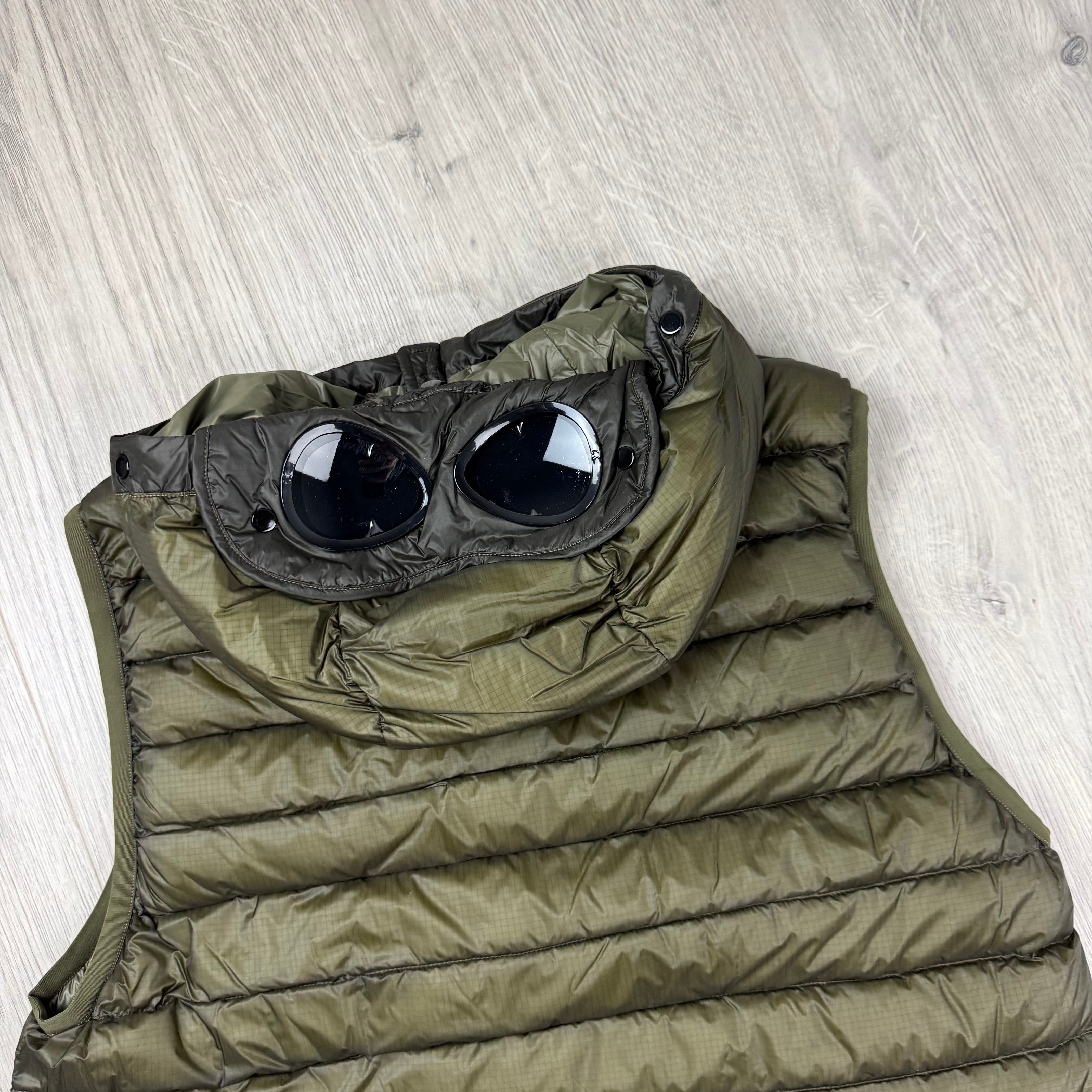 CP Company D.D. Shell Gilet - Ivy Green