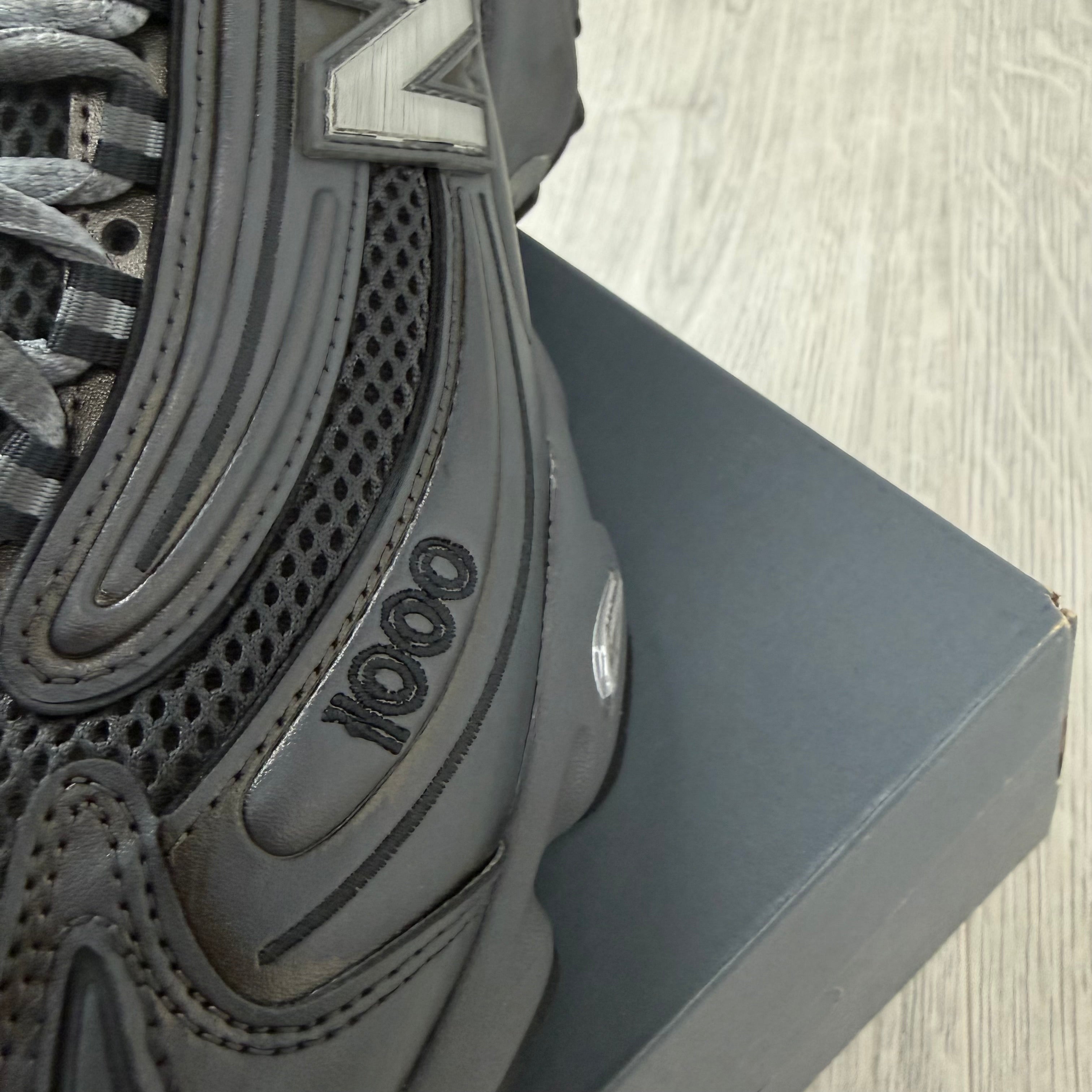 New Balance '1000F' Sneakers - Metallic Black