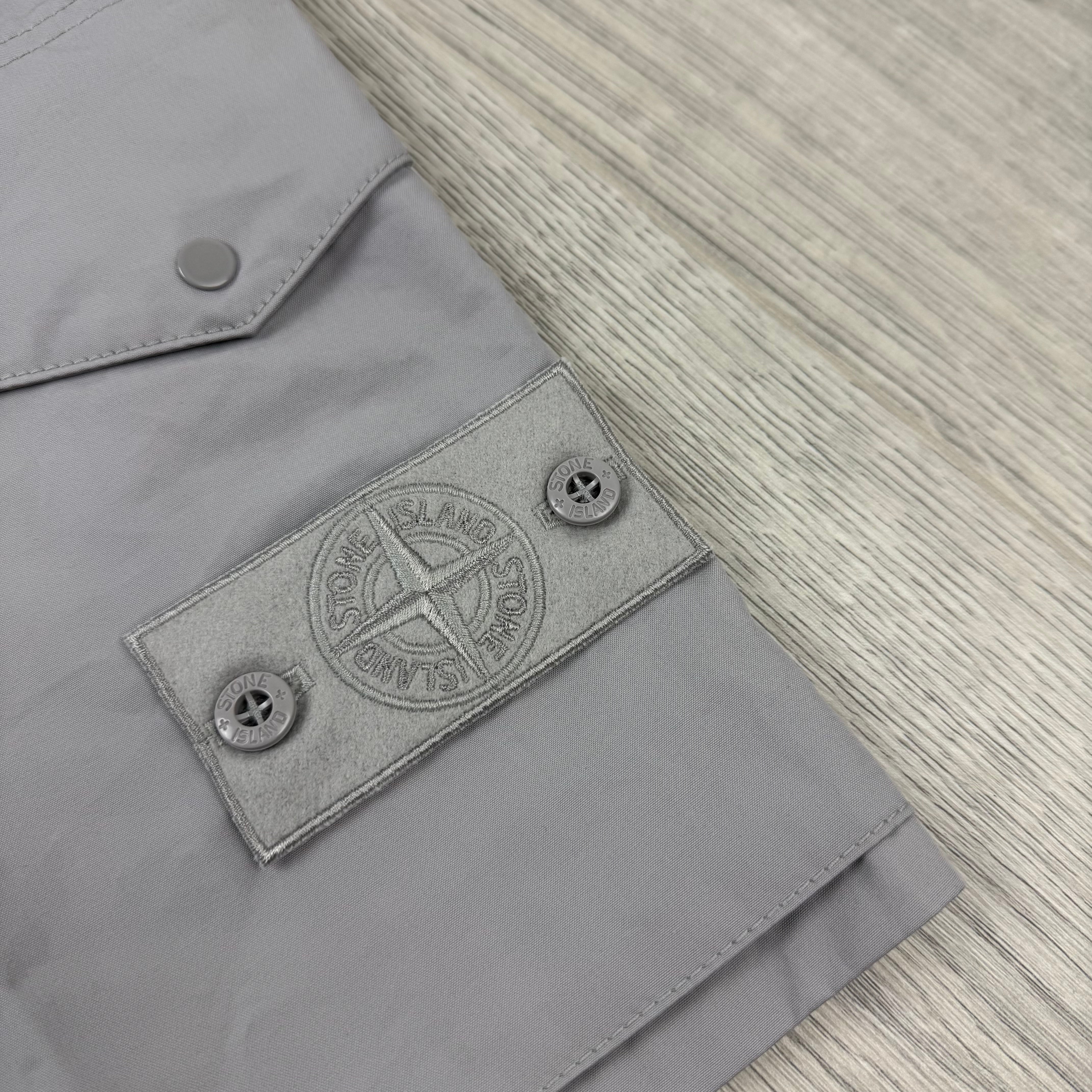 Stone Island Ghost Cargo Shorts - Dust Grey