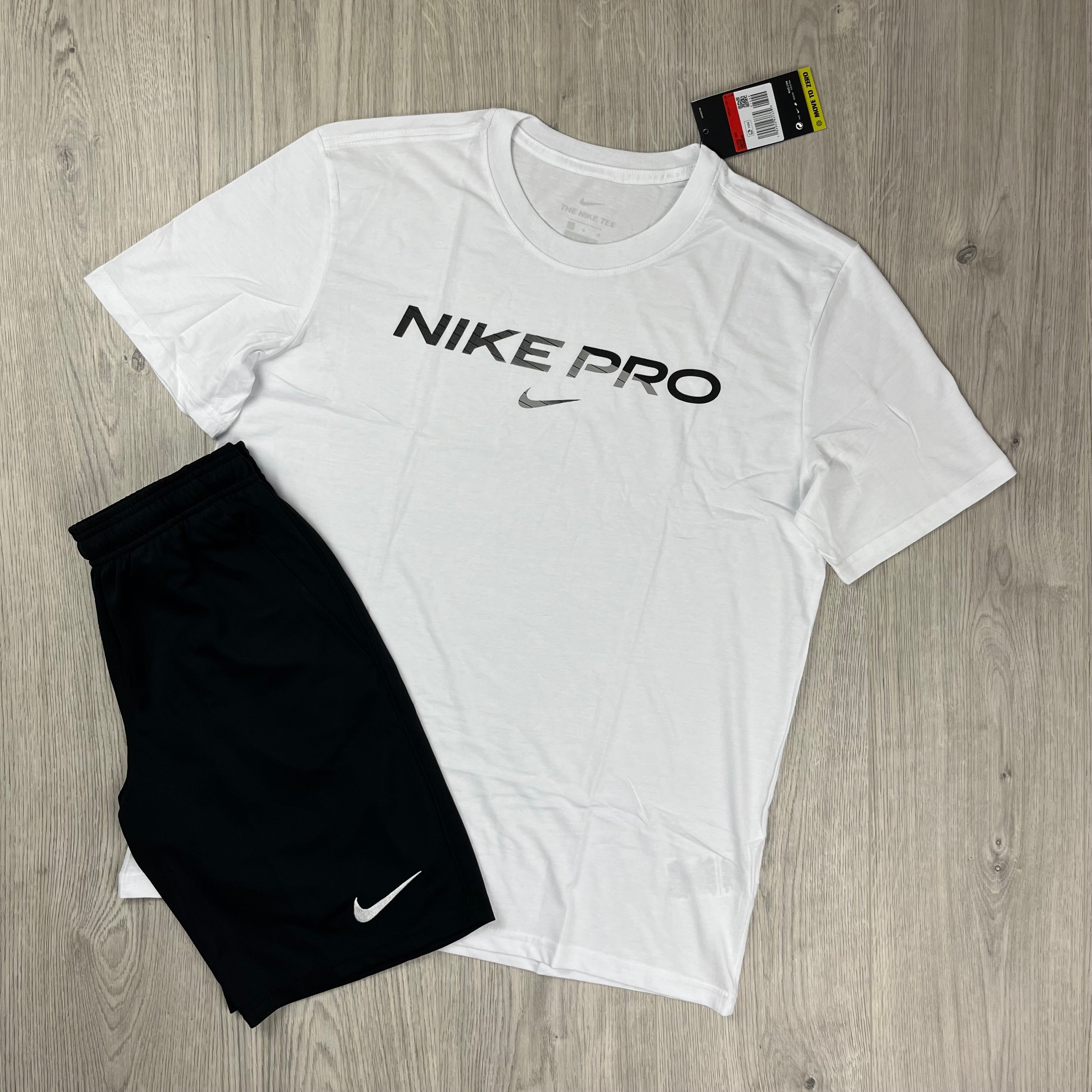 Nike Dri-Fit Pocket Set - White/Black
