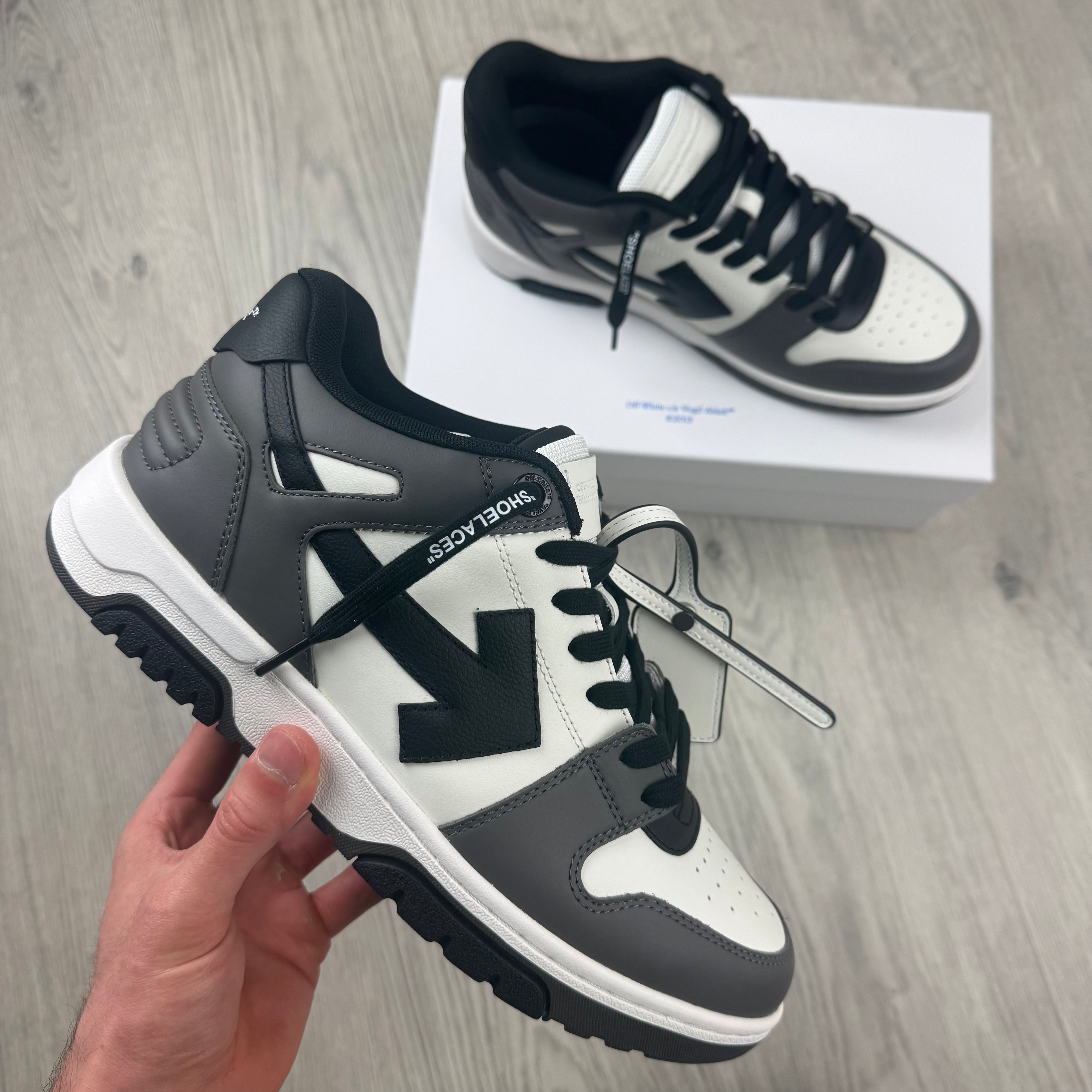 Off-White 'Out Of Office' Sneakers - Grey