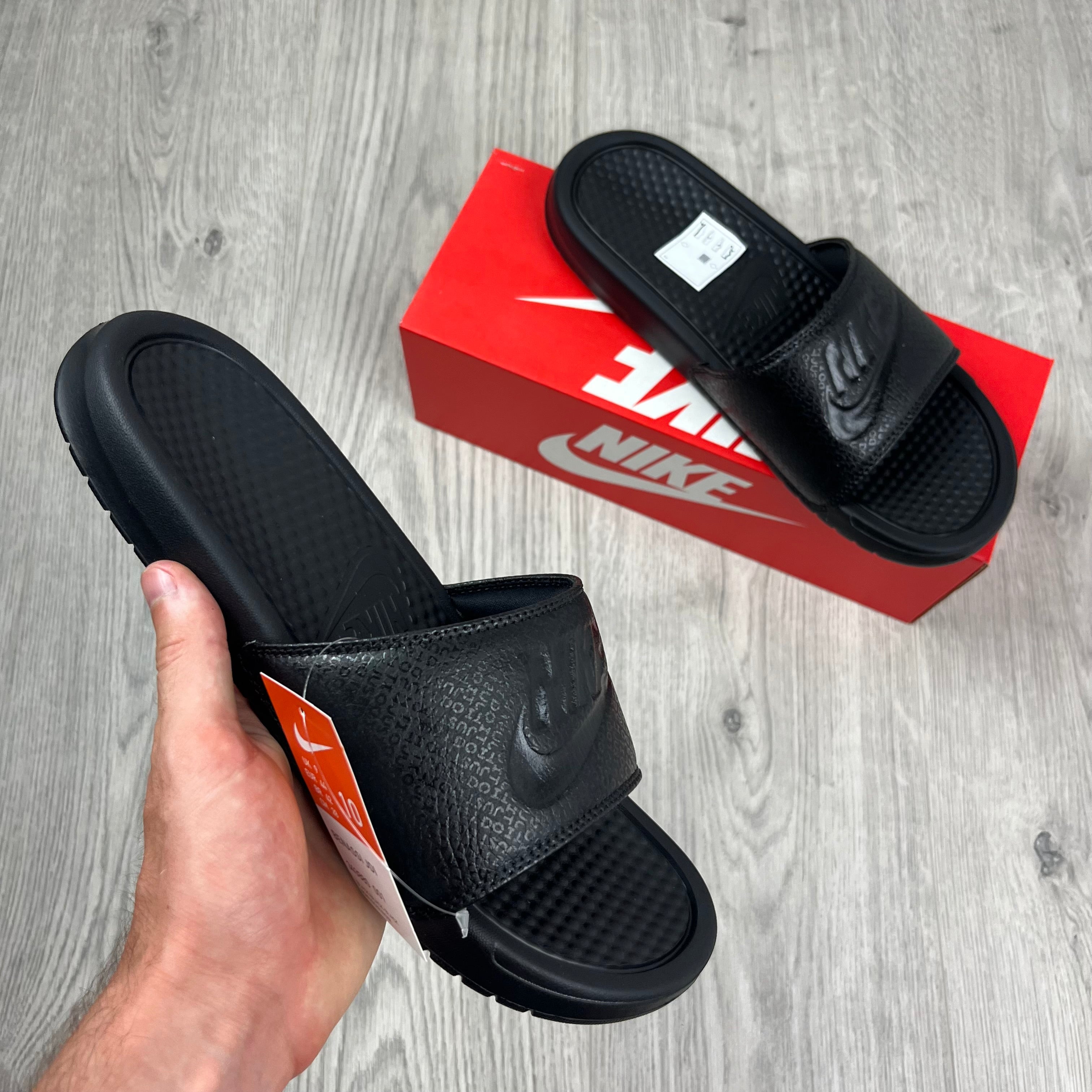Nike Benassi Slies - Black