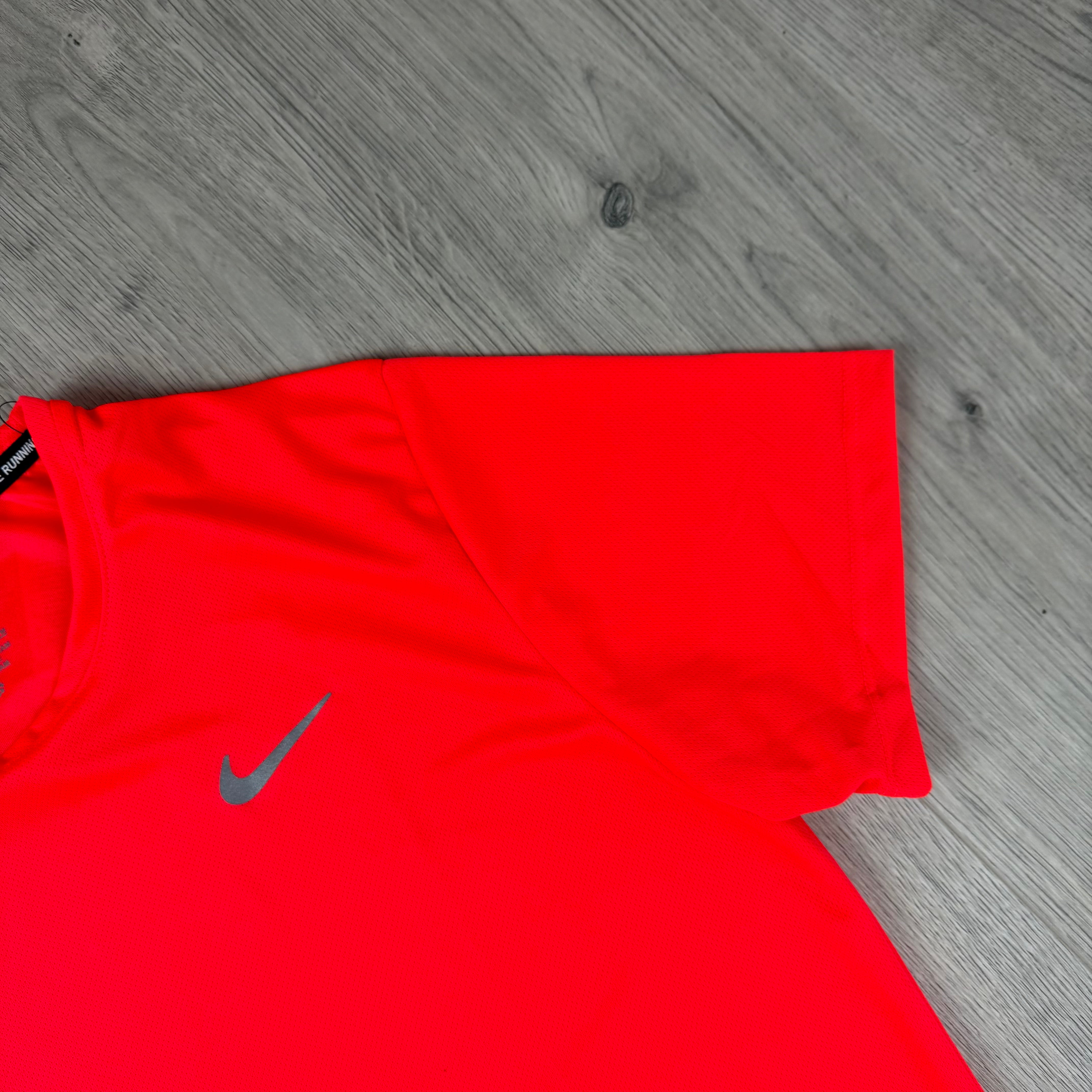 Nike 'Miler' T-Shirt - Crimson