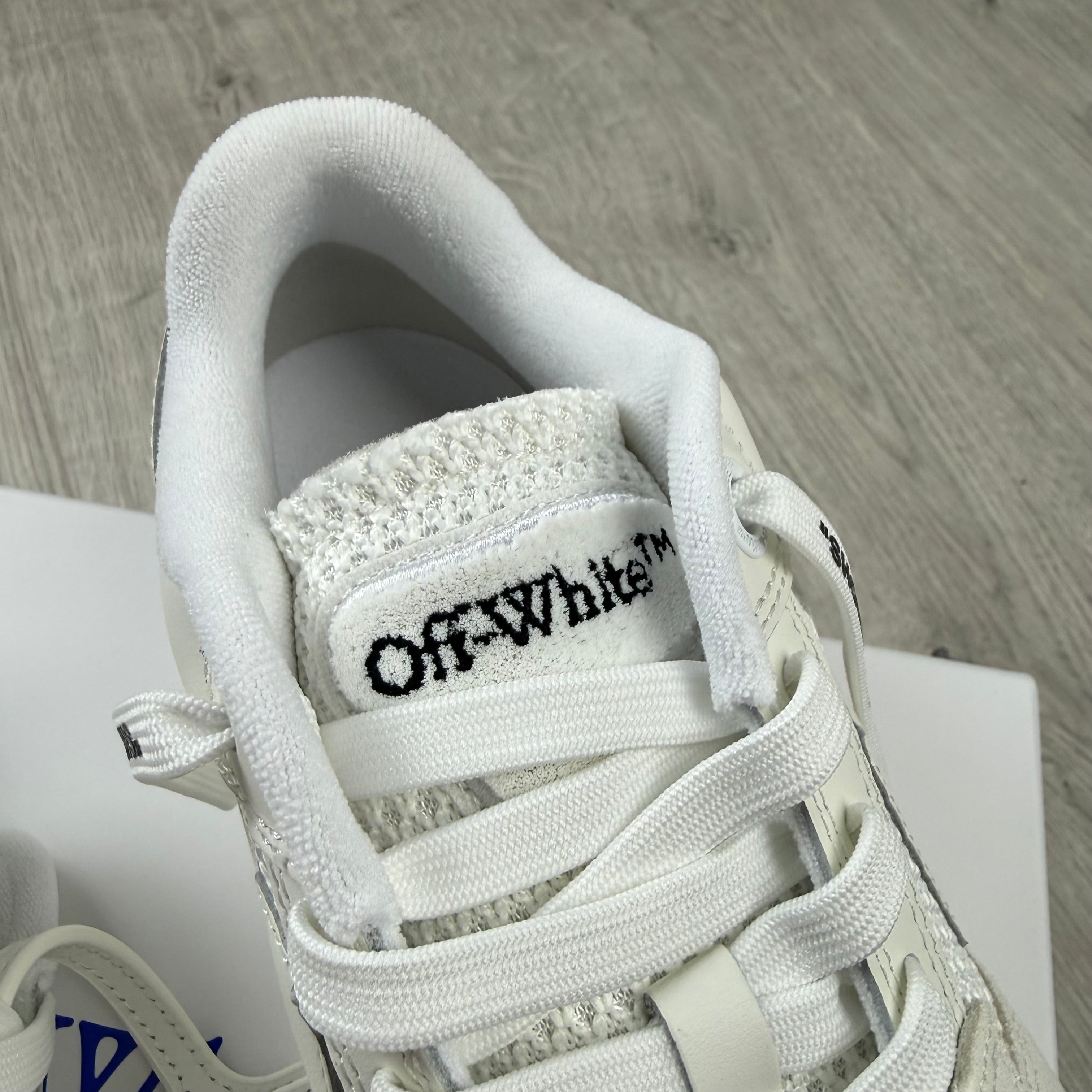 Off-White 'Slim Out Of Office' Sneakers - White