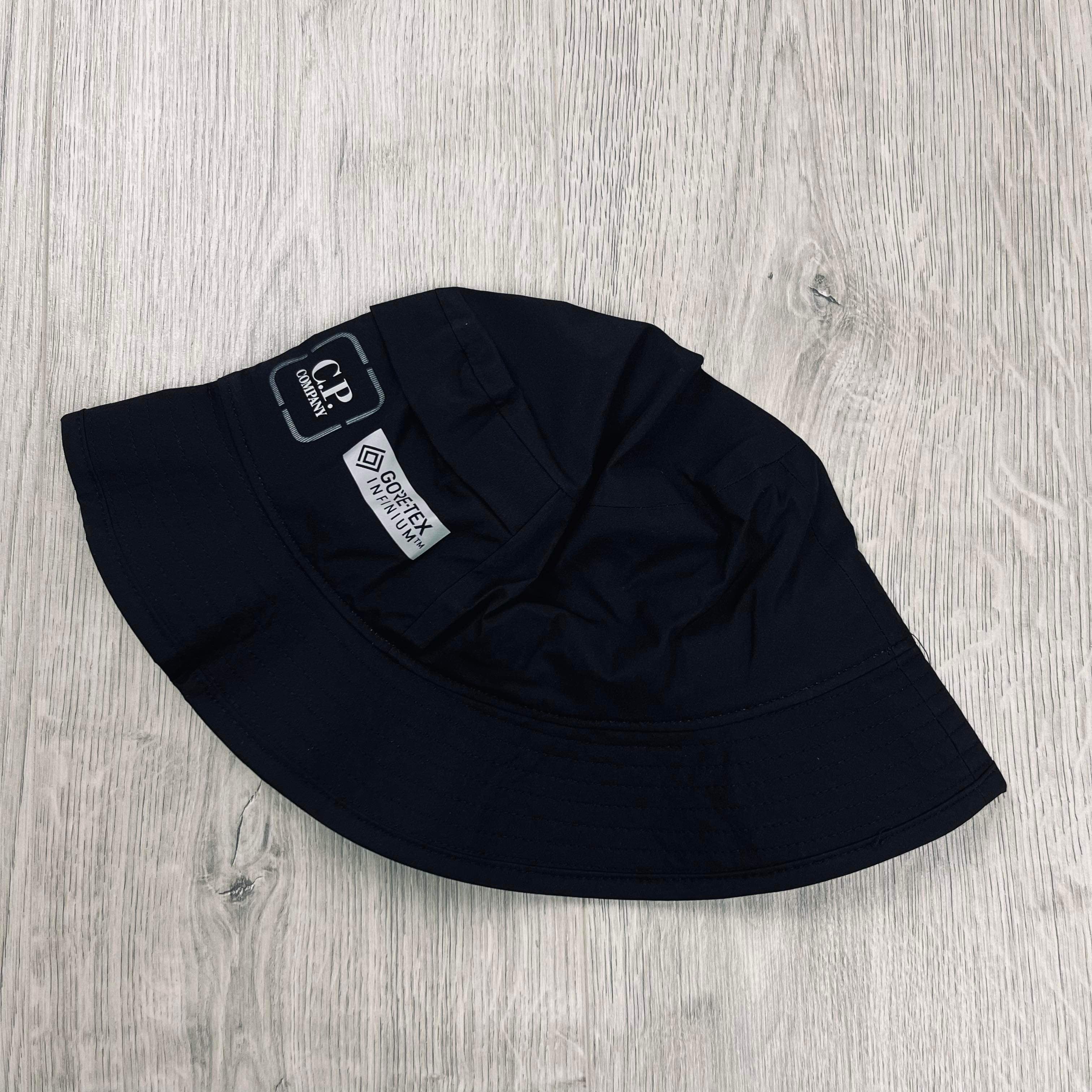 CP Company Metropolis Bucket Hat - Black