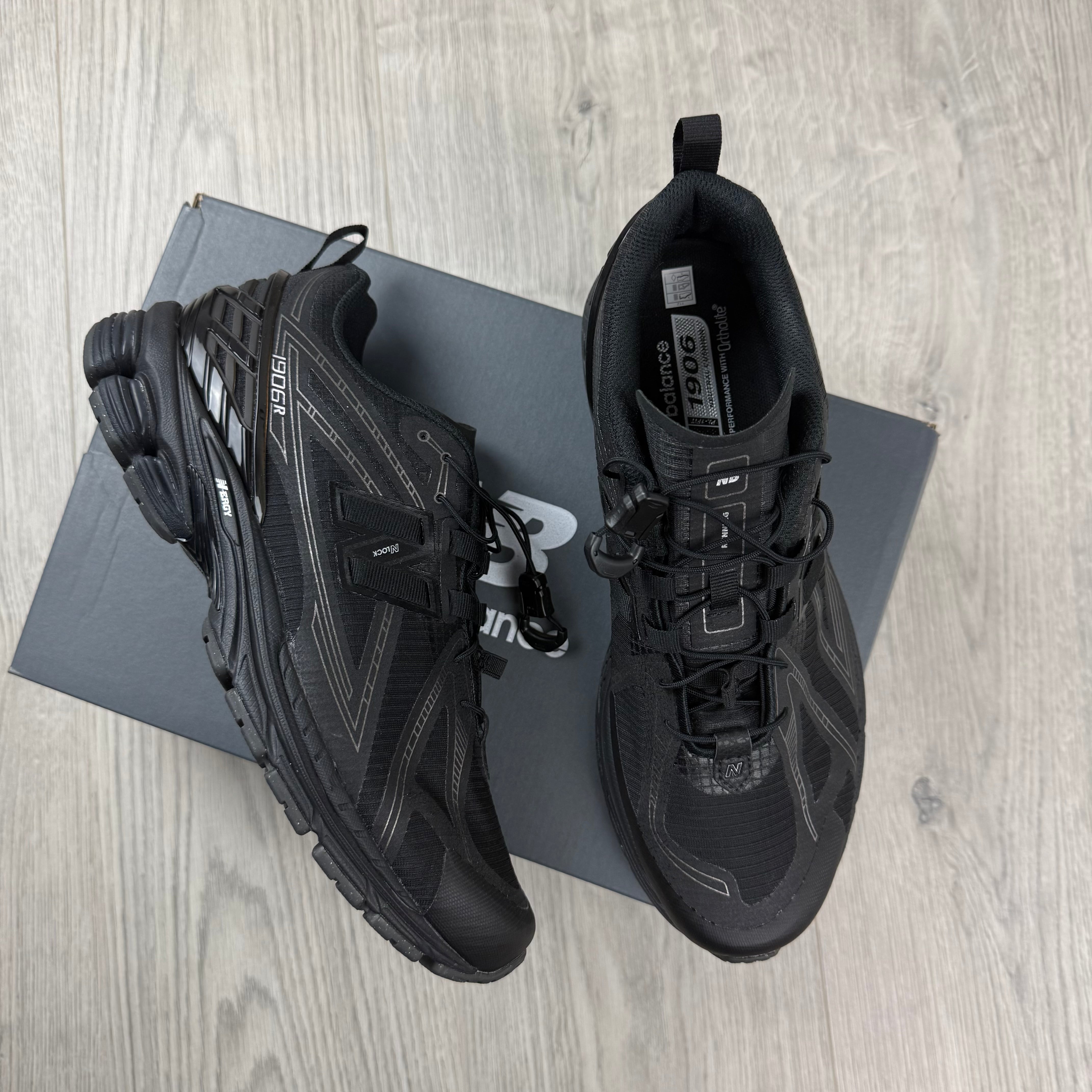 New Balance '1906R' Sneakers - Black