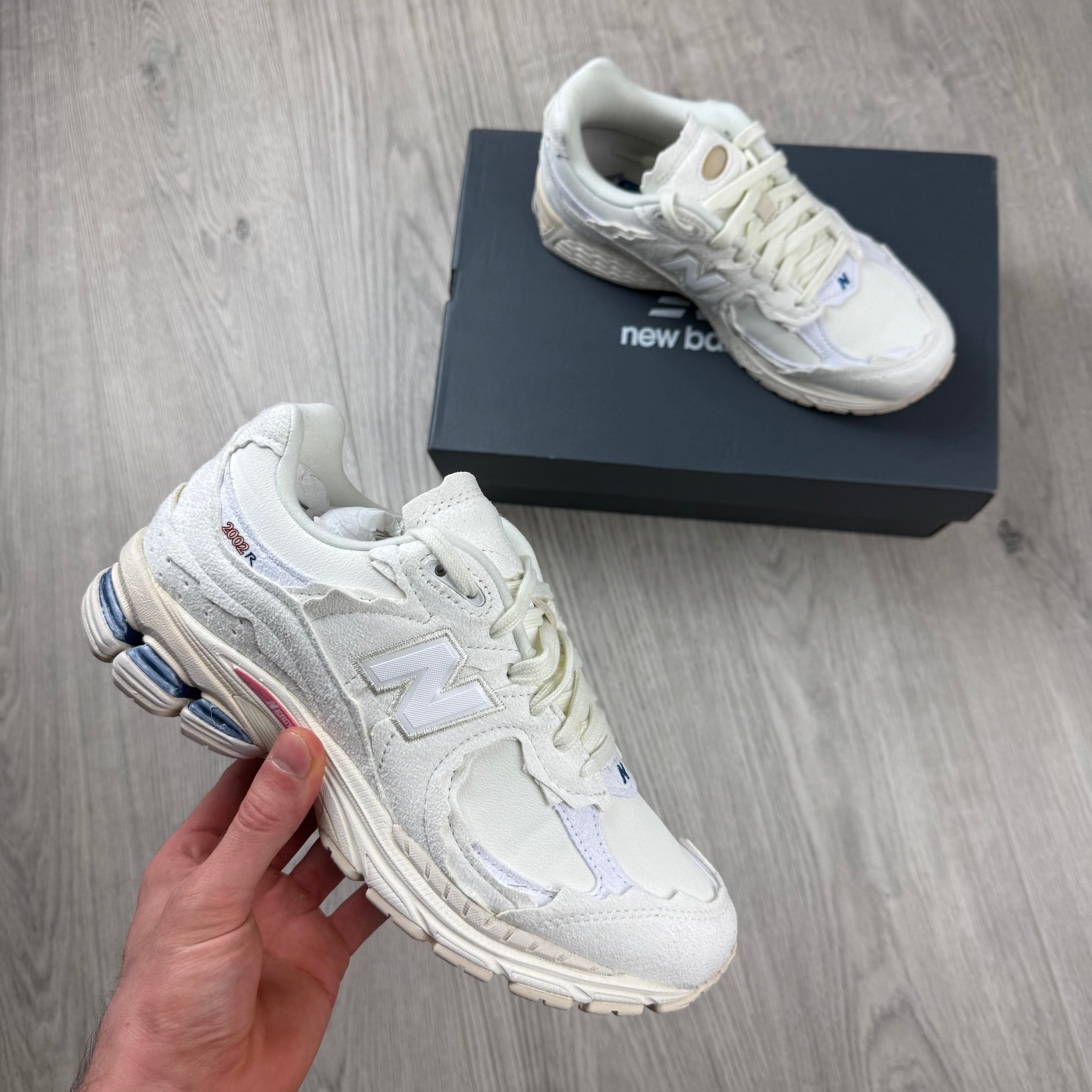 New Balance '2002R' Sneakers - White