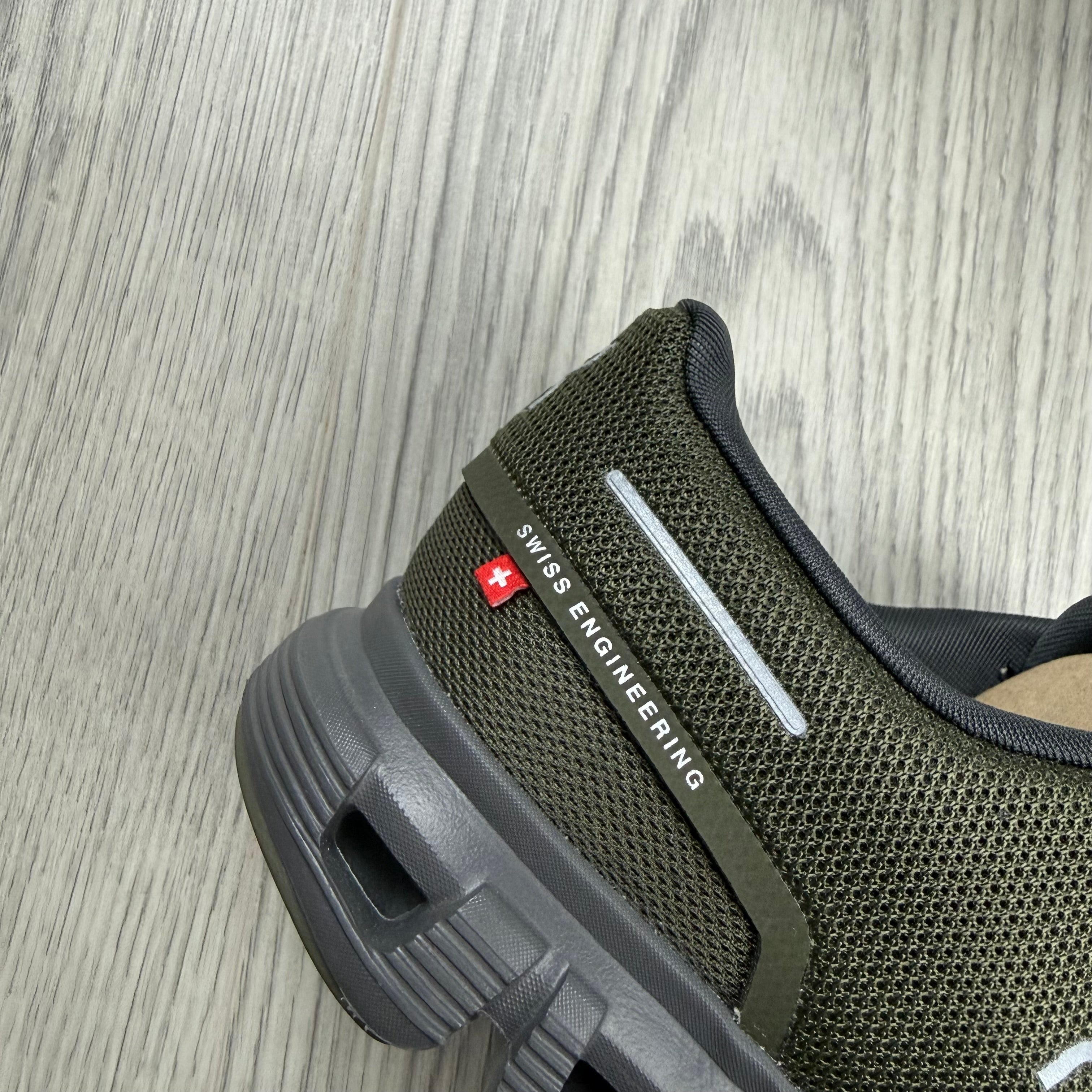 On Running 'Cloud 6' Sneakers - Olive