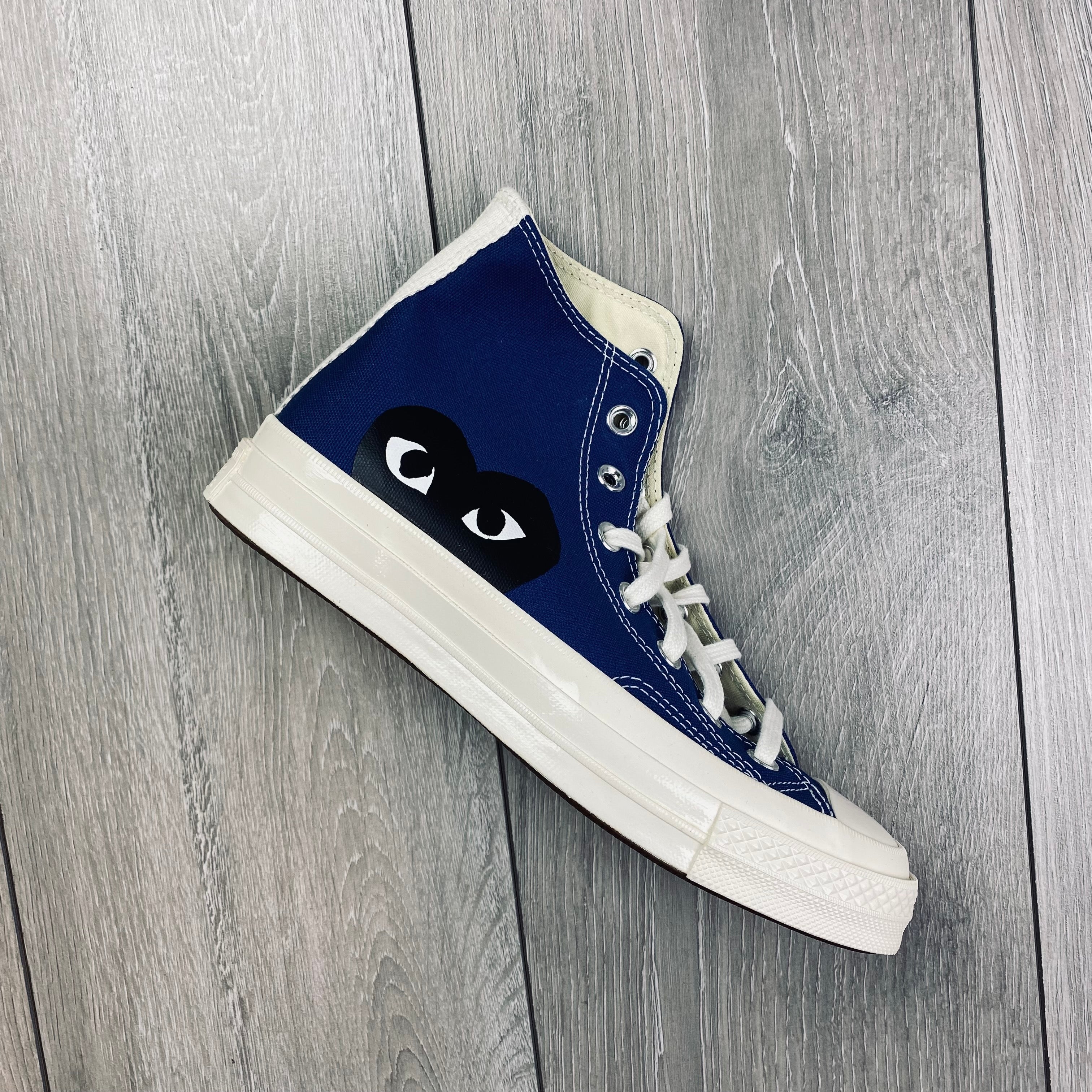 Comme des Garçons PLAY Sneakers - Navy